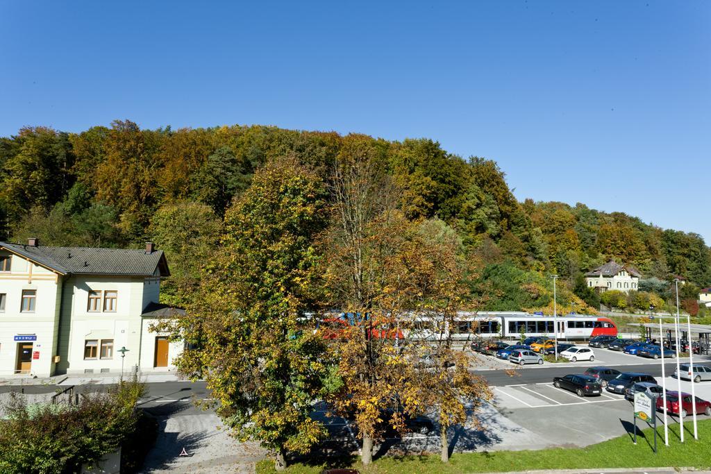 Gasthof "Zur Bahn" Lassnitzhoehe Luaran gambar